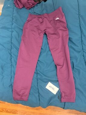 AYBL leggings